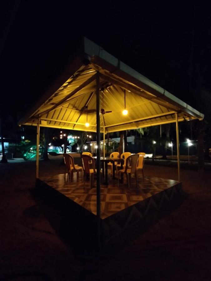 Hangout Kalyānpur Zewnętrze zdjęcie